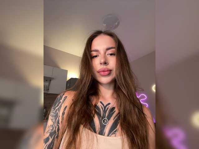 -Aperol- live cam on BongaCams