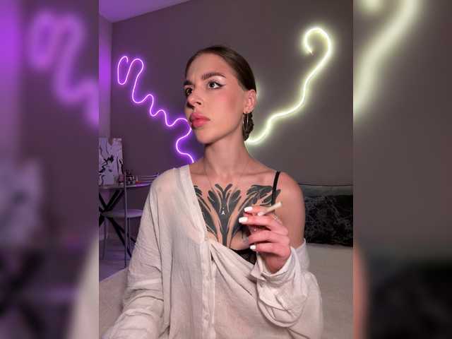 Kris- live webcam show