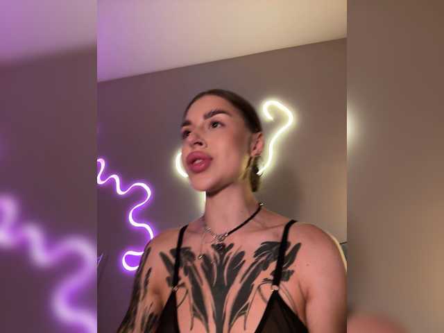 -Aperol- live cam on BongaCams
