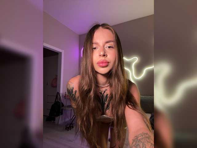 -Aperol- live cam on BongaCams