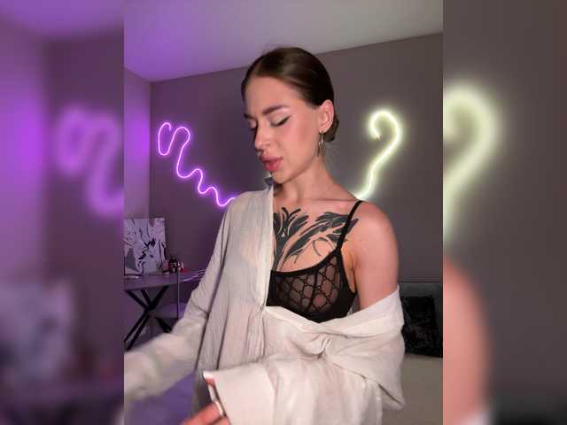 Kris- live webcam show