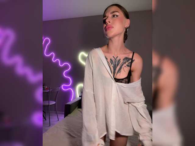 Kris- live webcam show