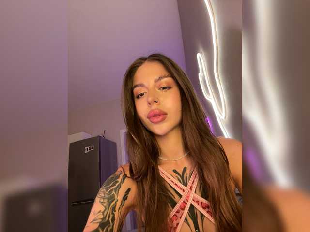 -Aperol- live cam on BongaCams