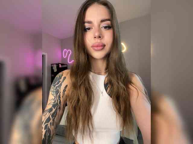 -Aperol- Live Webcam on BongaCams