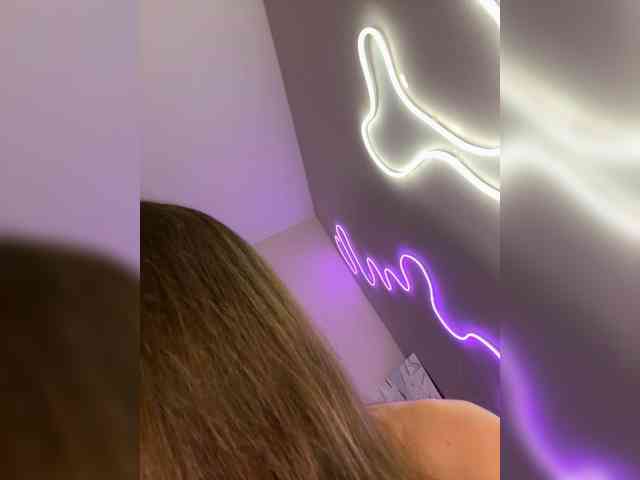 -Aperol- Sex Cam Show