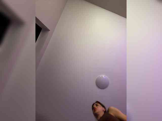 Kris- webcam