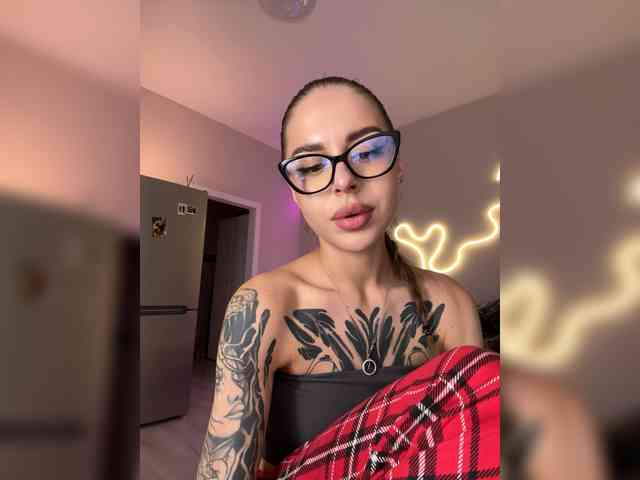 -Aperol- Live Webcam on BongaCams