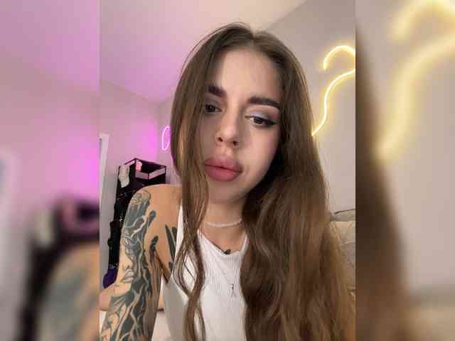 -Aperol- Live Webcam on BongaCams