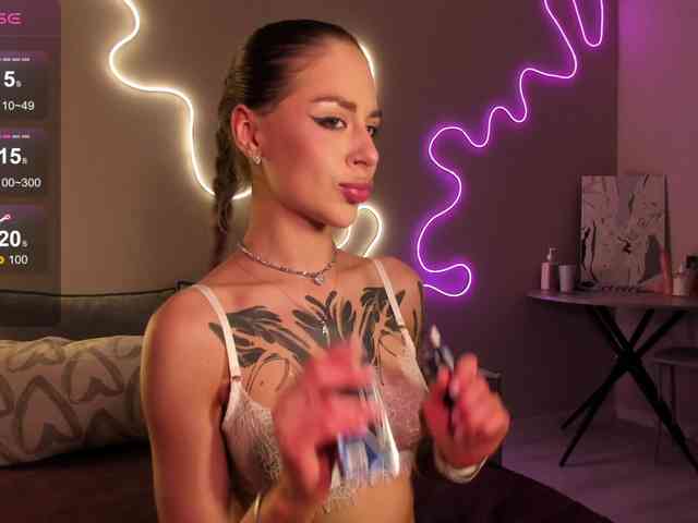 -Aperol- Live Webcam on BongaCams