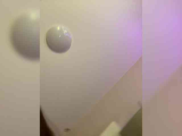 Kris- webcam