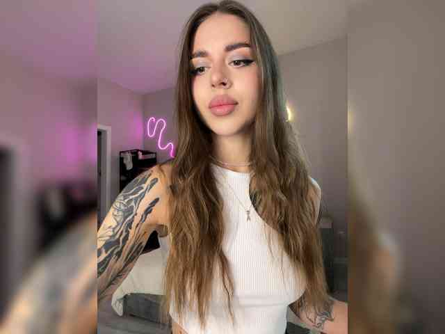 -Aperol- Live Webcam on BongaCams