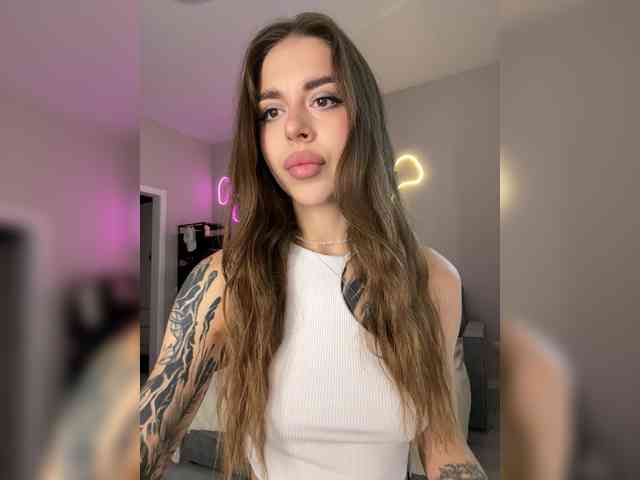 -Aperol- Live Webcam on BongaCams