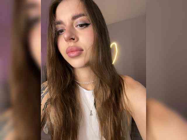 -Aperol- Live Webcam on BongaCams