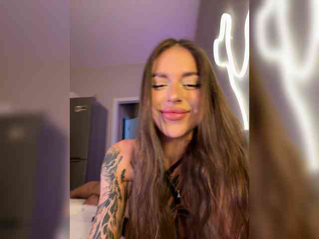 -Aperol- Sex Cam Show