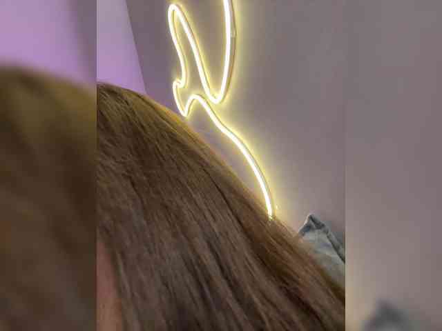 Kris- webcam