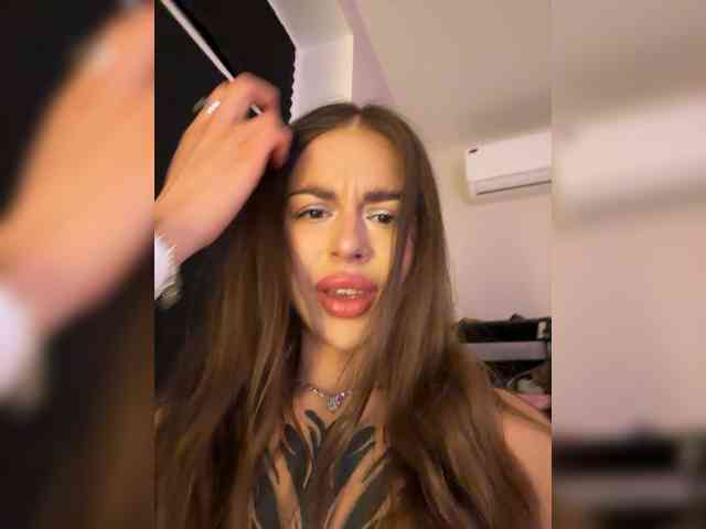 -Aperol- Sex Cam Show