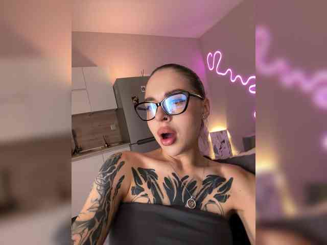 Kris- webcam