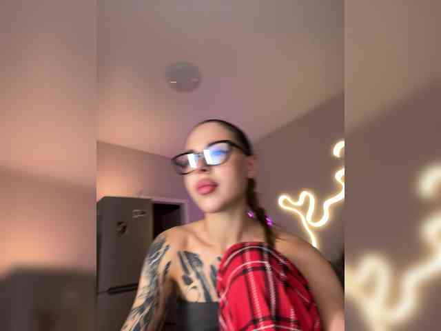 Kris- webcam
