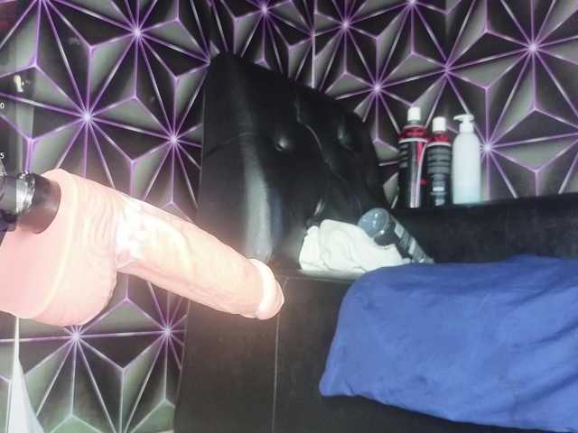 Megann9 live cam on BongaCams