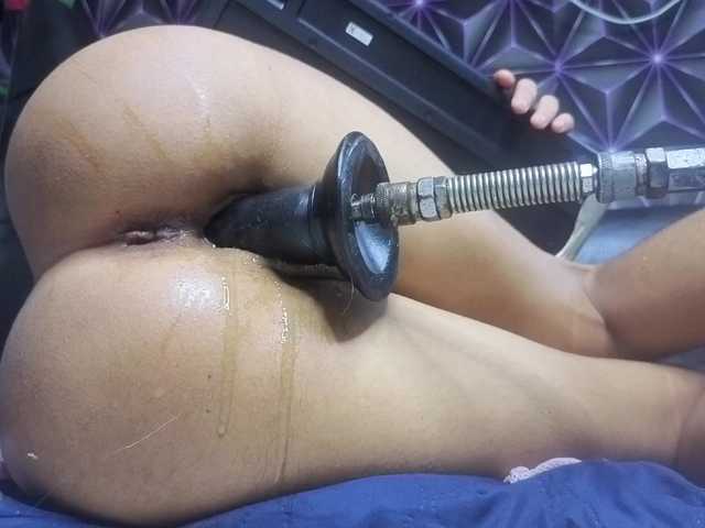 Megann9 live webcam show