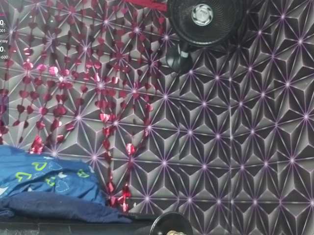 Megann9 live cam on BongaCams