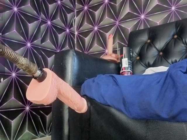 Megann9 live cam preview