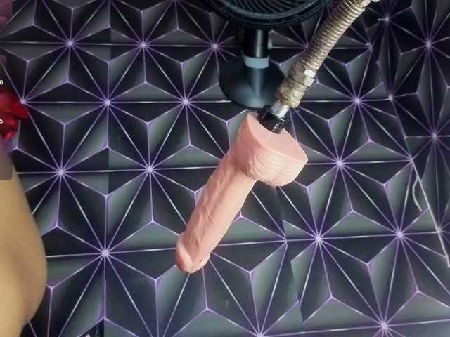 Megann9 live cam preview
