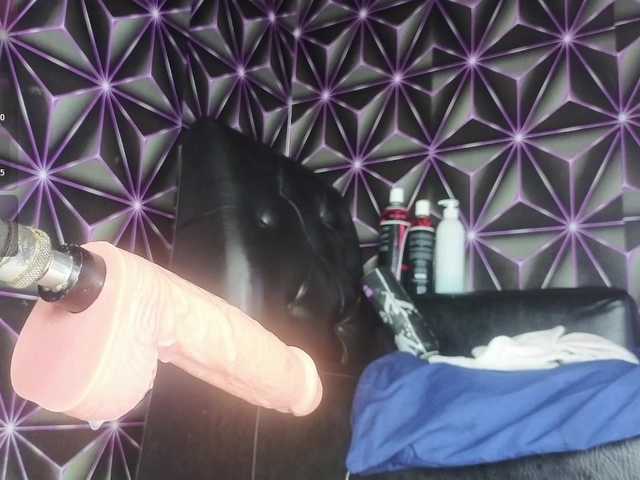 Megann9 live cam on BongaCams