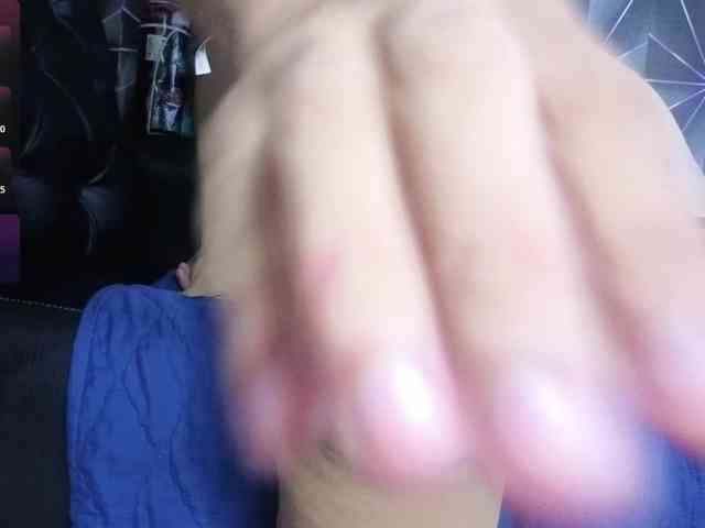 Megann9 webcam