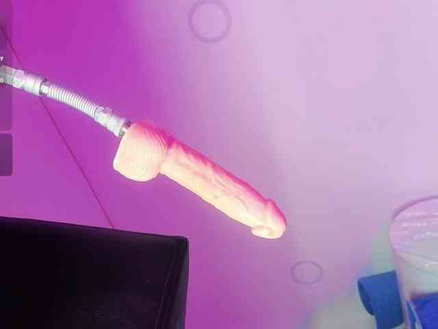 Megann9 webcam