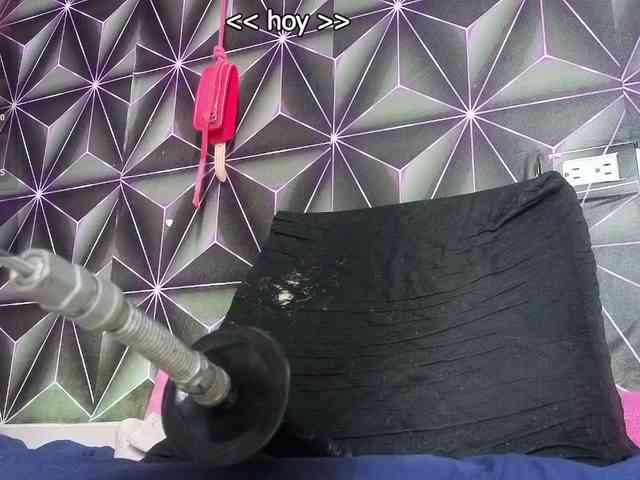 Megann9 webcam