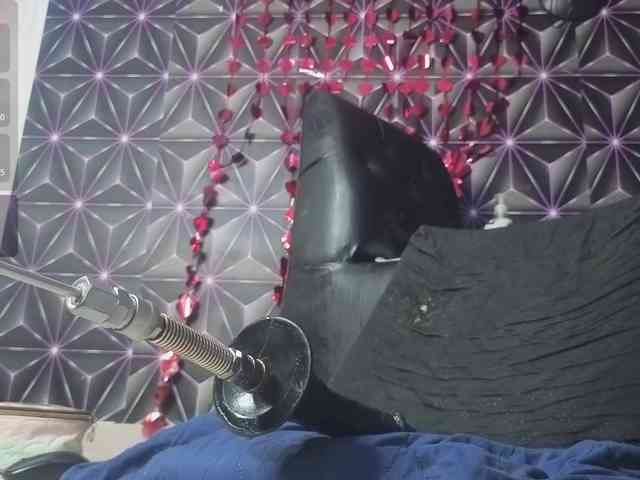 Megann9 webcam