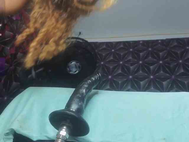 Megann9 webcam