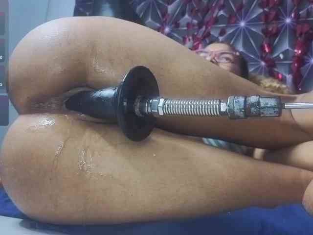 Megann9 webcam