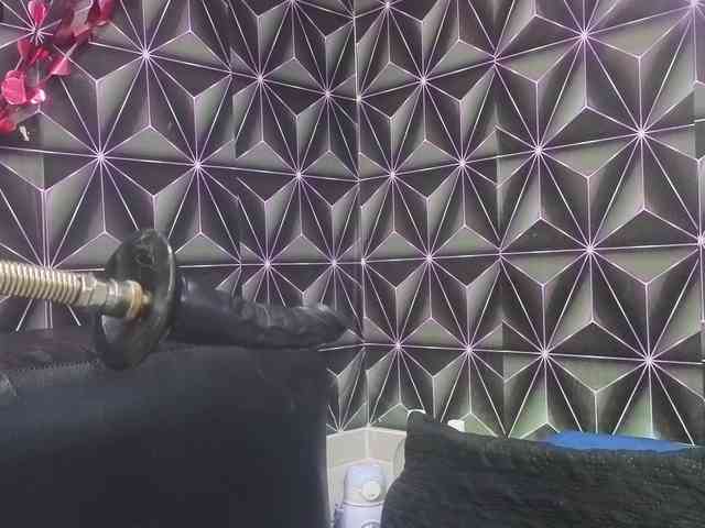 Megann9 webcam
