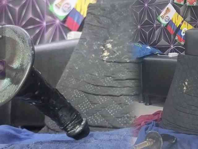 Megann9 webcam