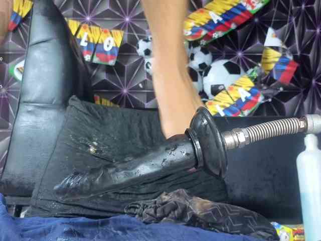 Megann9 webcam