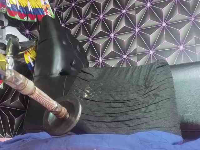 Megann9 webcam