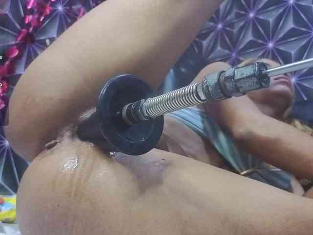 Megann9 webcam