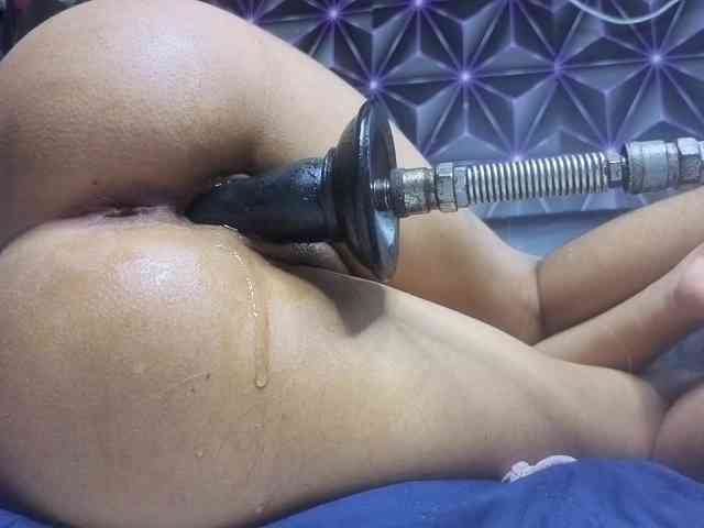 Megann9 webcam