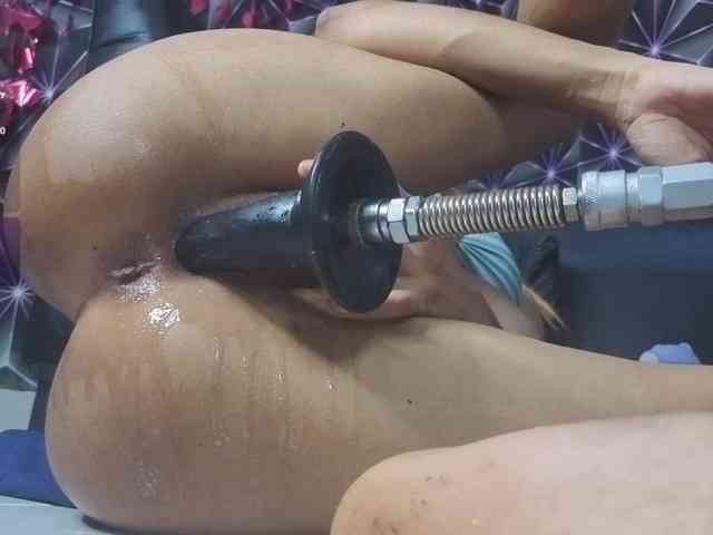 Megann9 webcam