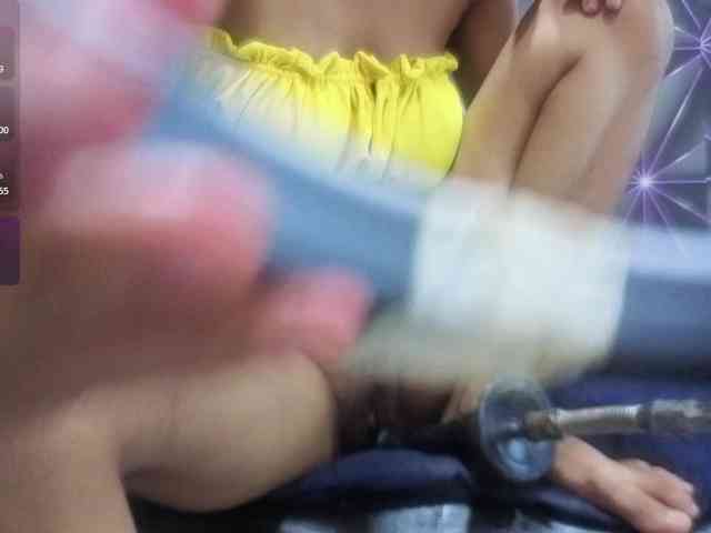 Megann9 webcam