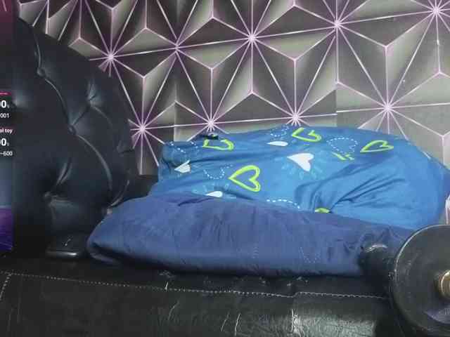 Megann9 webcam