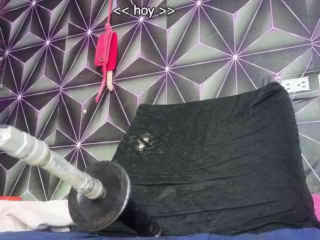 Megann9 webcam