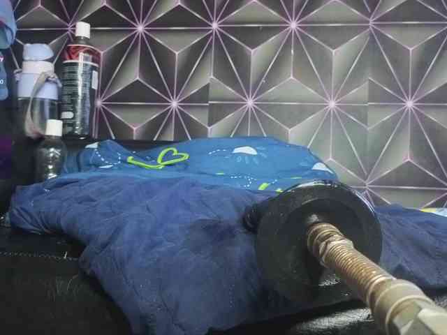 Megann9 webcam