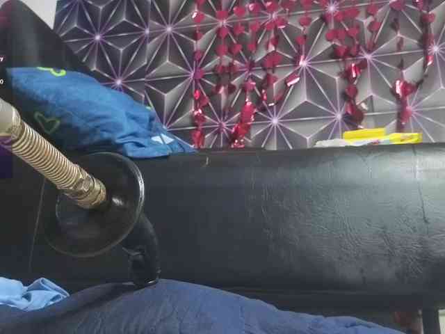 Megann9 webcam