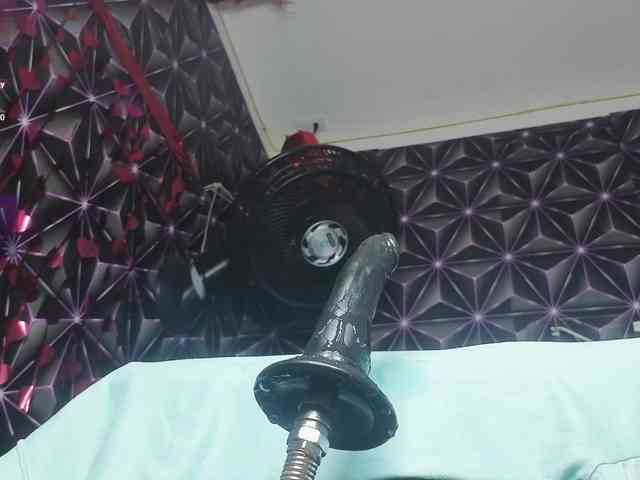 Megann9 webcam