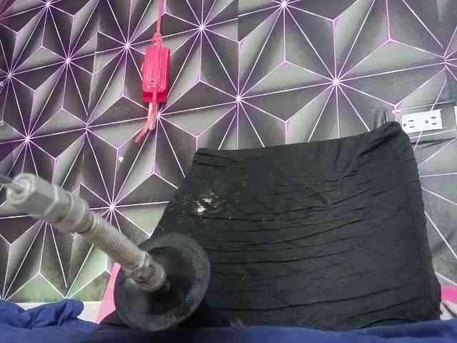 Megann9 webcam