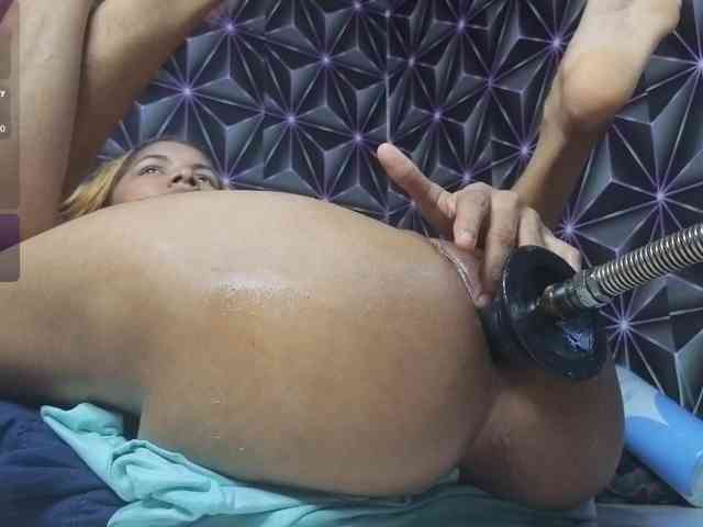 Megann9 webcam