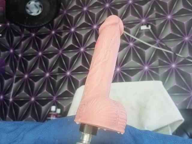 Megann9 webcam